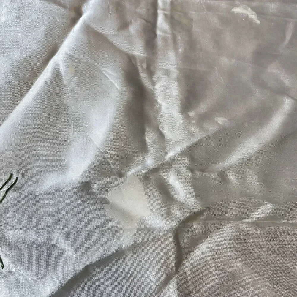 VTG Floral Embroidered Square Tablecloth Satin Beige 35”x32”